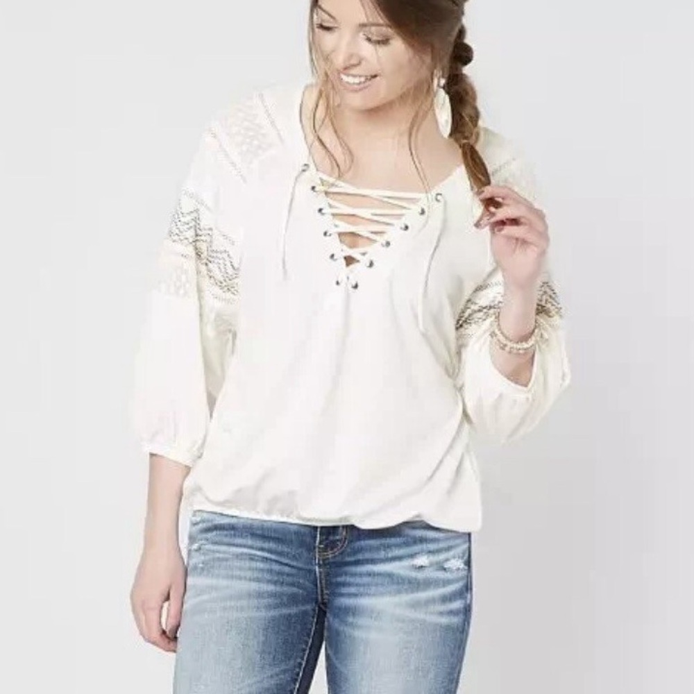 Gimmicks white lace bohemian blouse